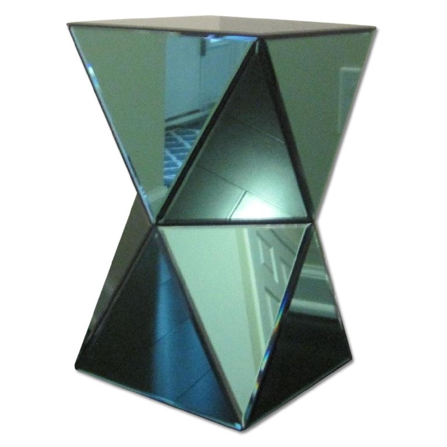 Bungalow 5 Romano Side Table in Emerald Green - image-0