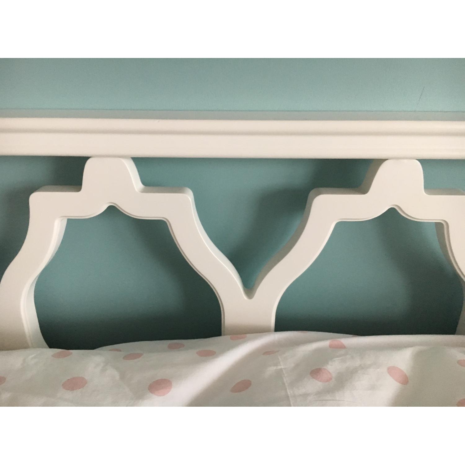 Pottery Barn Elsie Daybed w/ Trundle AptDeco