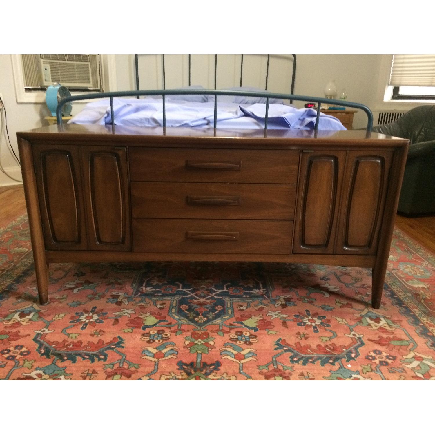 Broyhill Mid-Century Emphasis Buffet - image-1