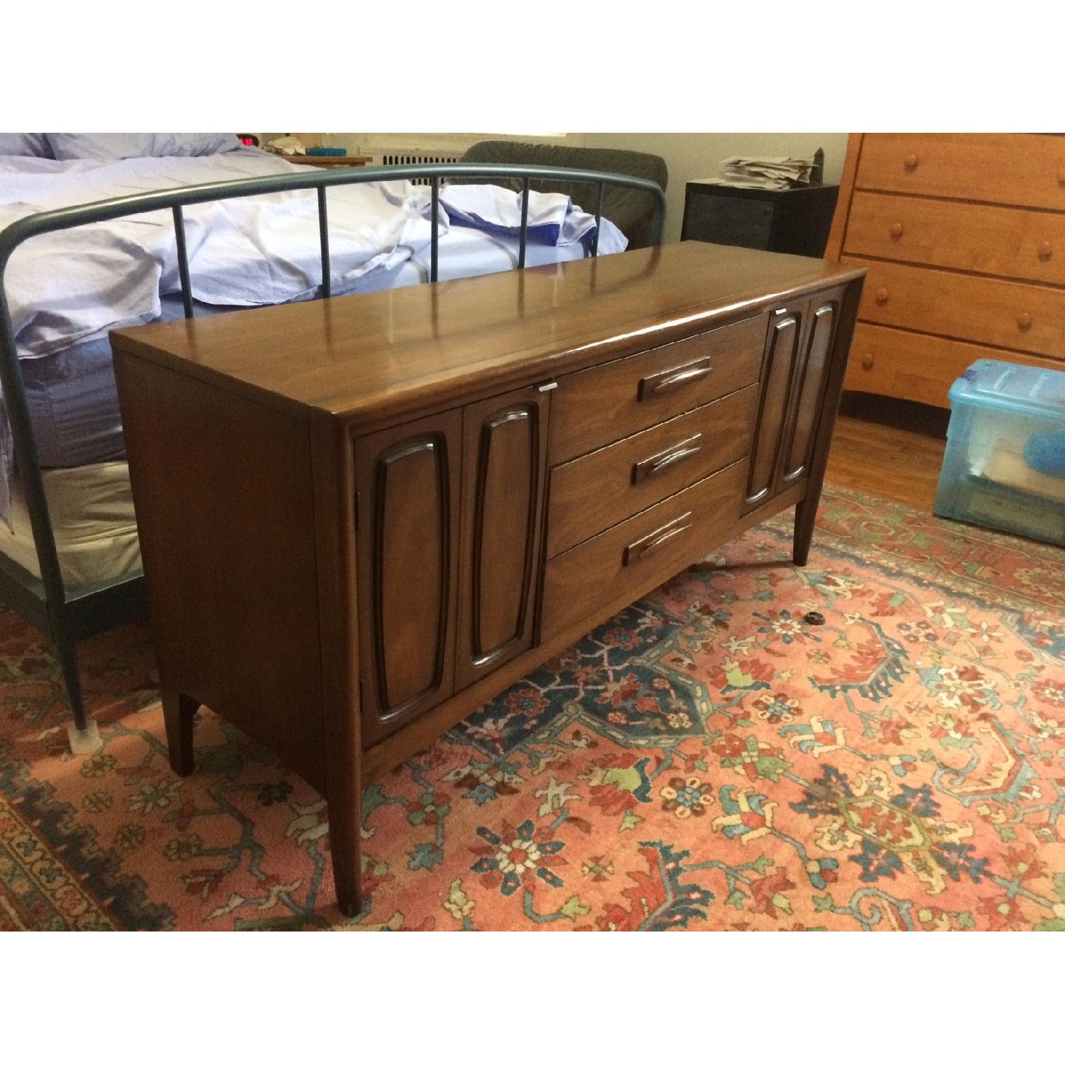 Broyhill Mid-Century Emphasis Buffet - image-3