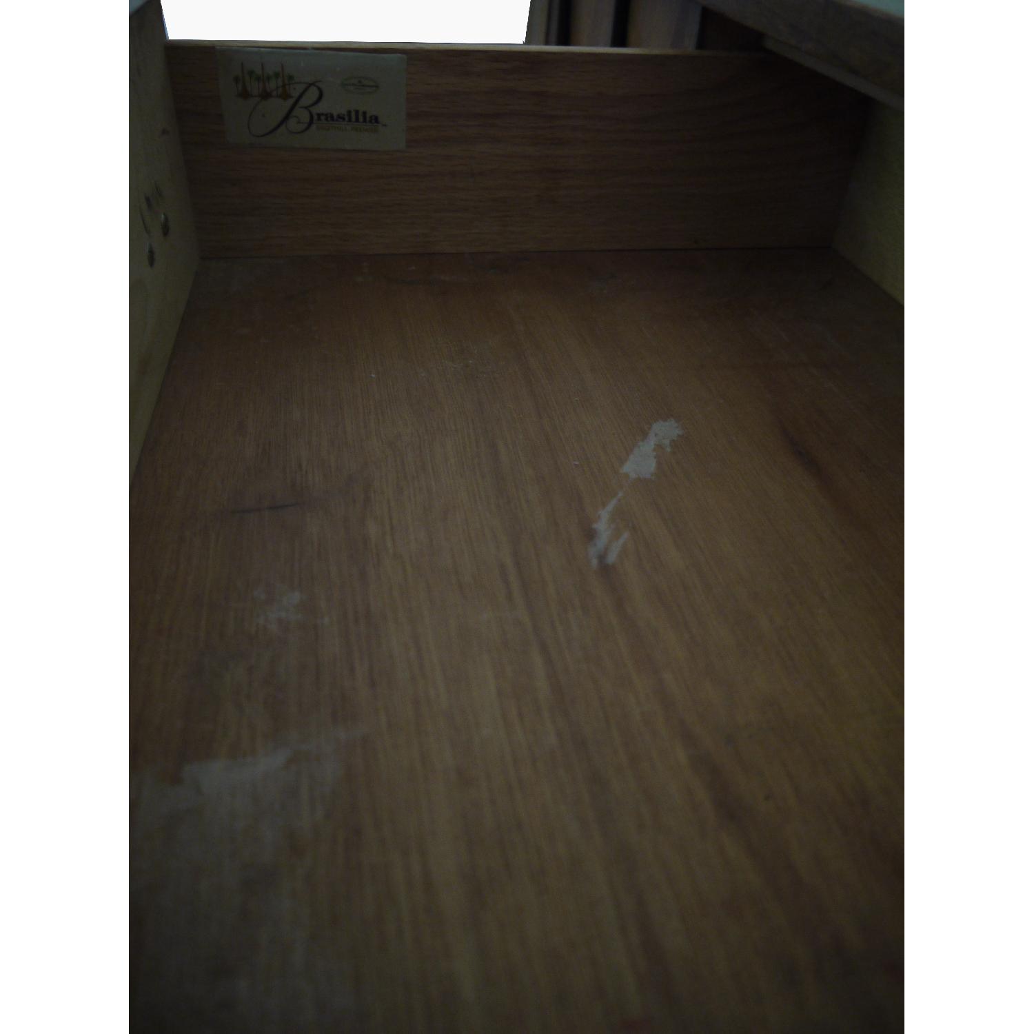 Broyhill Brasilia Premium Credenza - image-5