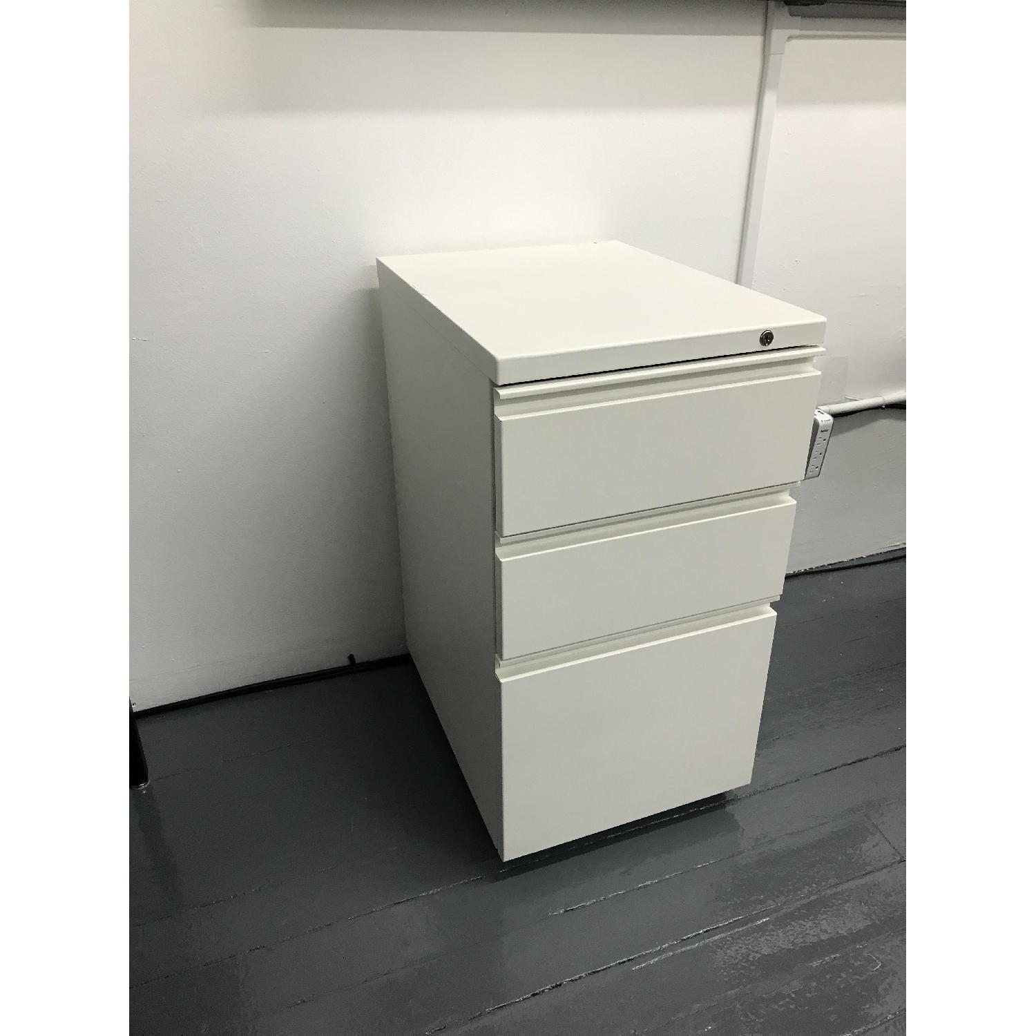 Herman Miller Pedestal/Filing Cabinet - image-3