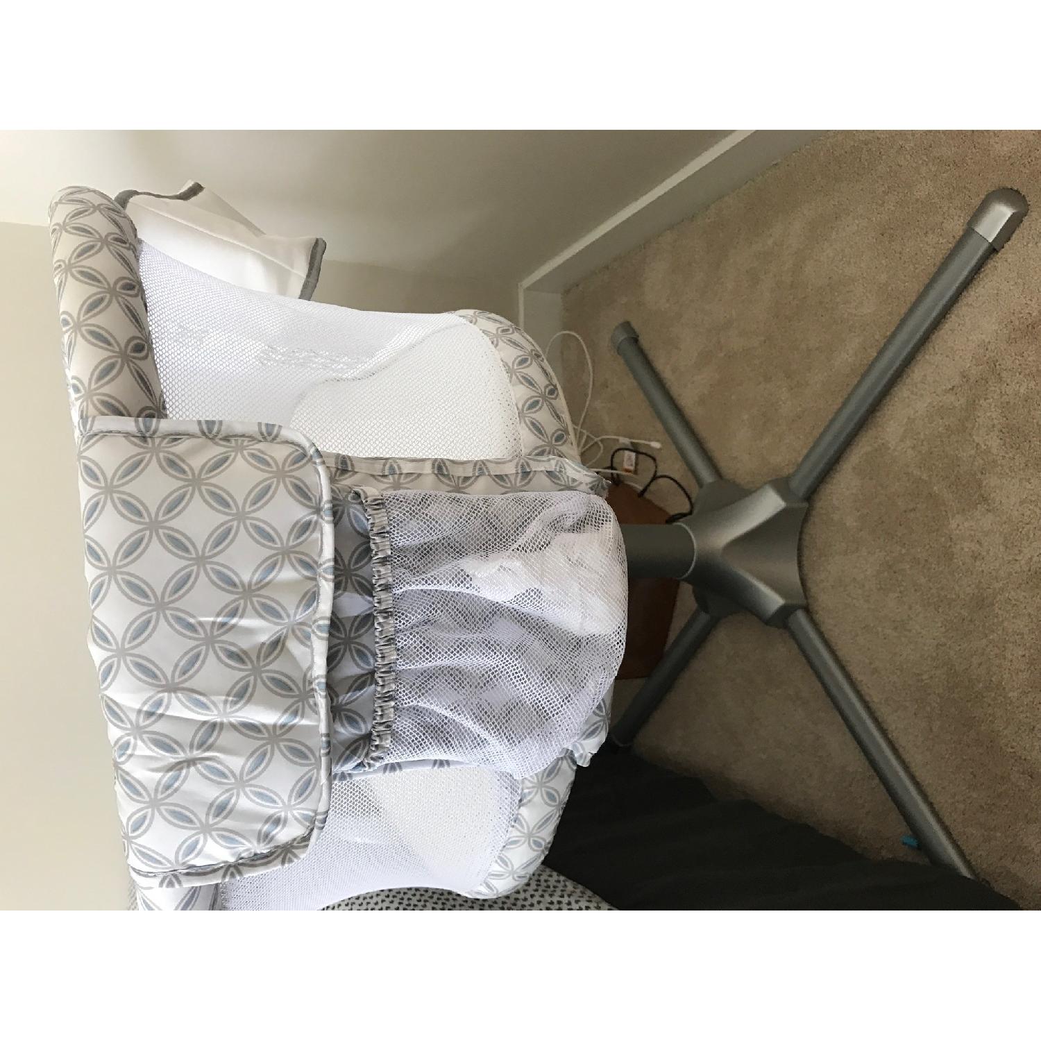 Halo Bassinest Swivel Sleeper - image-6