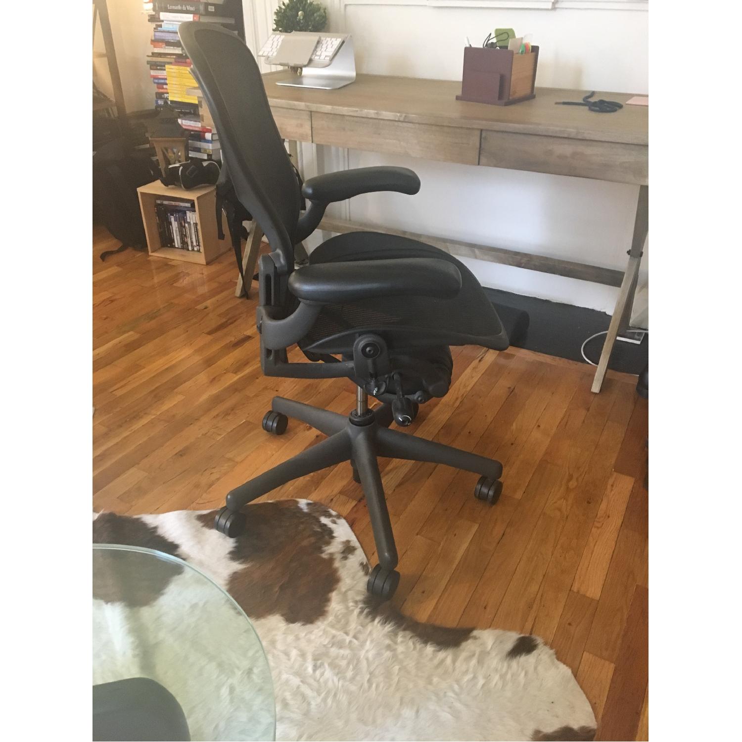 Herman Miller Aeron Chair - image-3