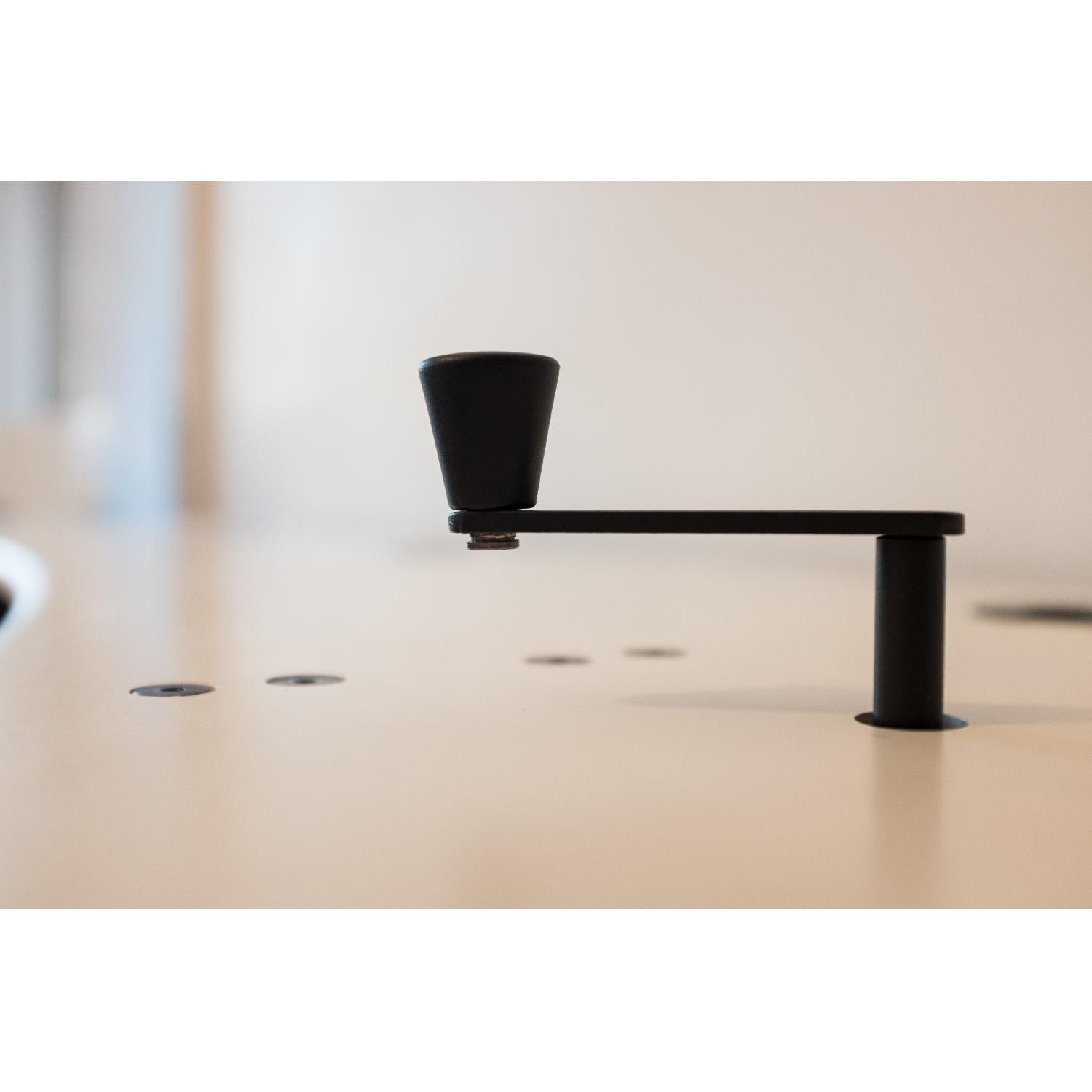 Biomorph Flexo Level 3 Standing Desk - image-9