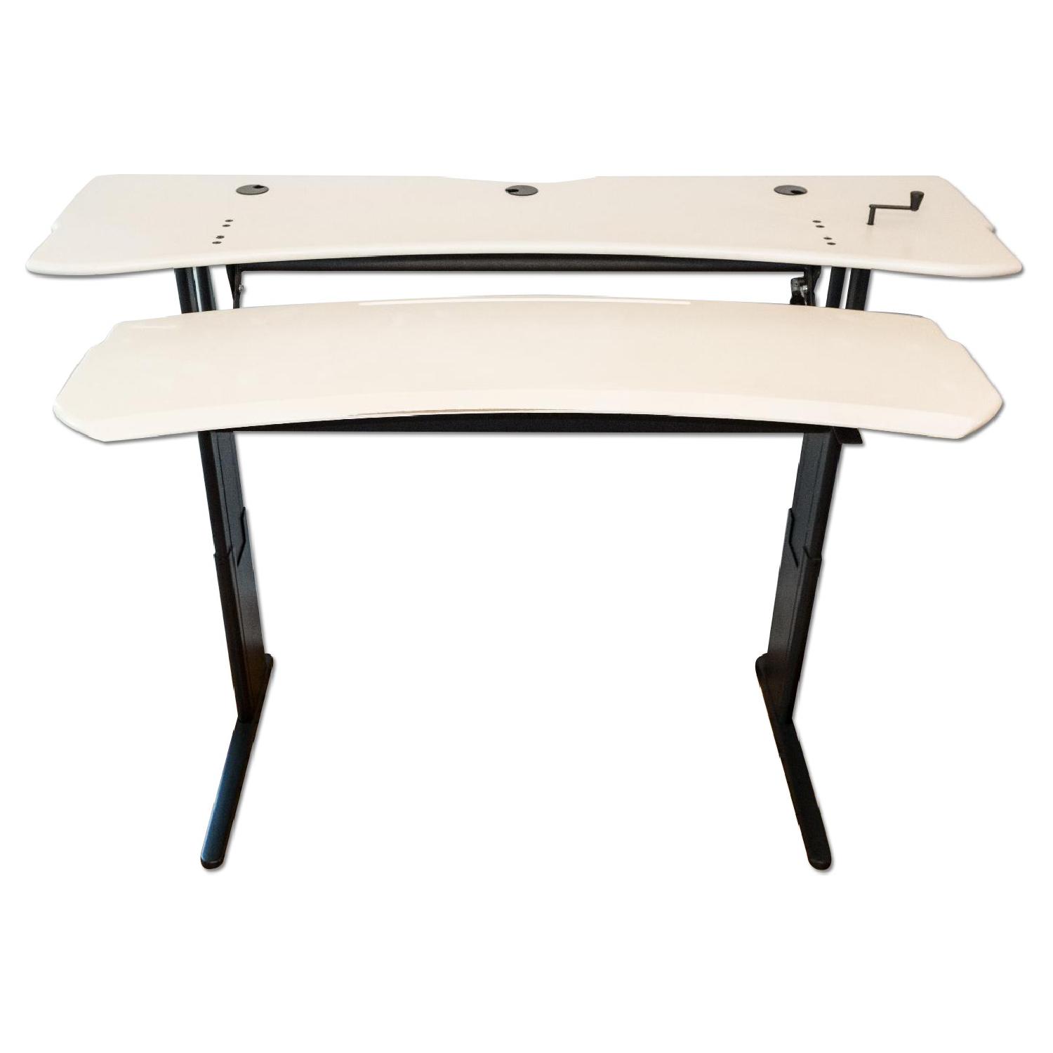 Biomorph Flexo Level 3 Standing Desk - image-0